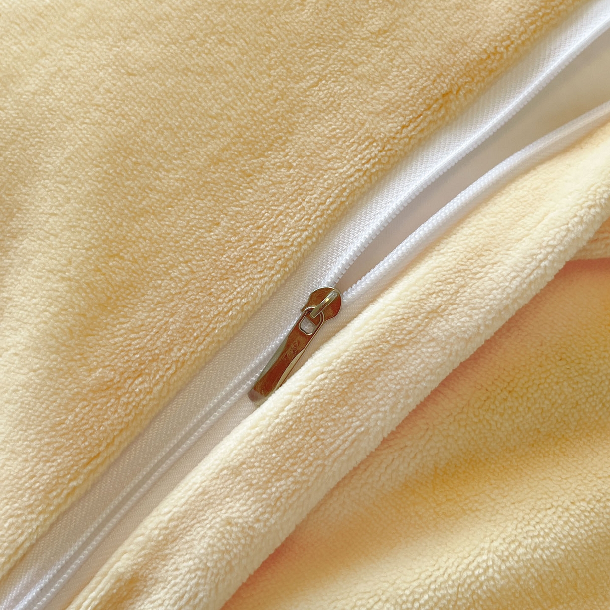 91家纺网 家纺一手货源 找家纺 羚羊语家纺 2025新款灯芯绒 温暖颂系列-印花牛奶绒四件套高克重简约卡通花卉提花加厚保暖床单床笠三件套（买家秀请联系客服!） 温暖颂-樱桃日记