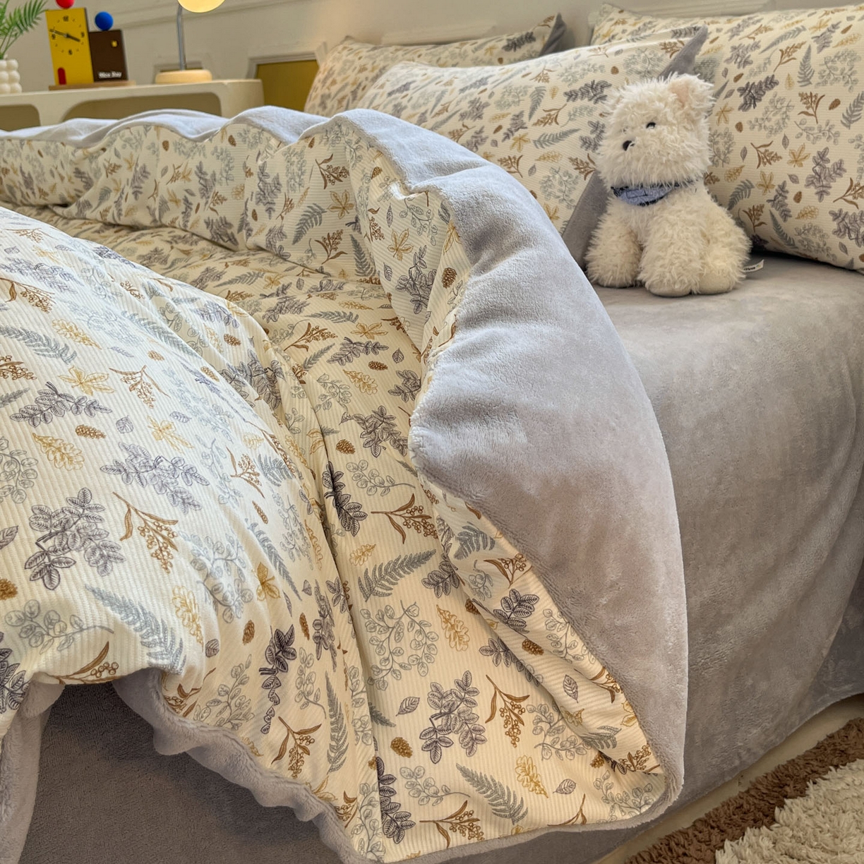 91家纺网 家纺一手货源 找家纺 羚羊语家纺 2025新款灯芯绒 温暖颂系列-印花牛奶绒四件套高克重简约卡通花卉提花加厚保暖床单床笠三件套（买家秀请联系客服!） 温暖颂-叶知秋