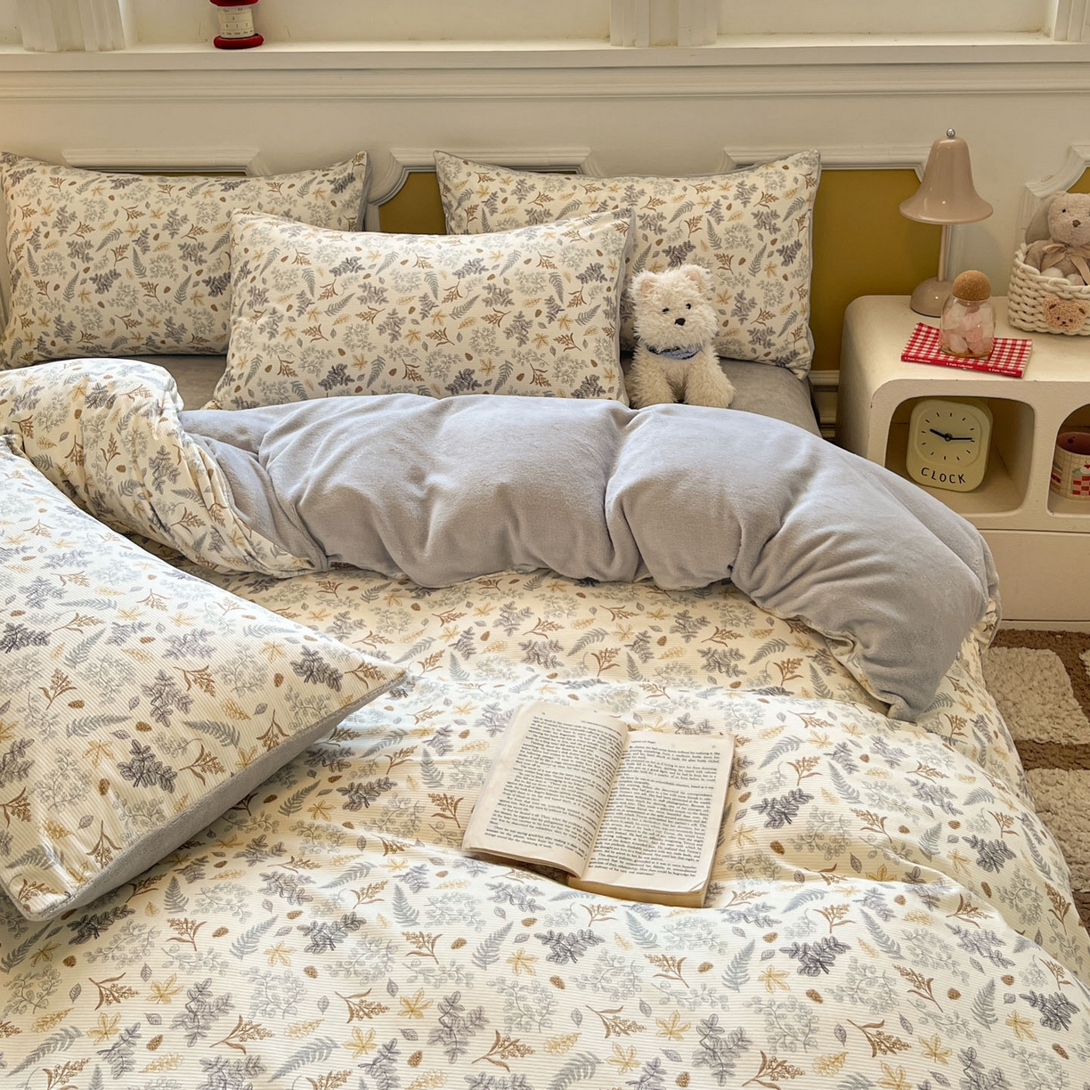 91家纺网 家纺一手货源 找家纺 羚羊语家纺 2025新款灯芯绒 温暖颂系列-印花牛奶绒四件套高克重简约卡通花卉提花加厚保暖床单床笠三件套（买家秀请联系客服!） 温暖颂-叶知秋