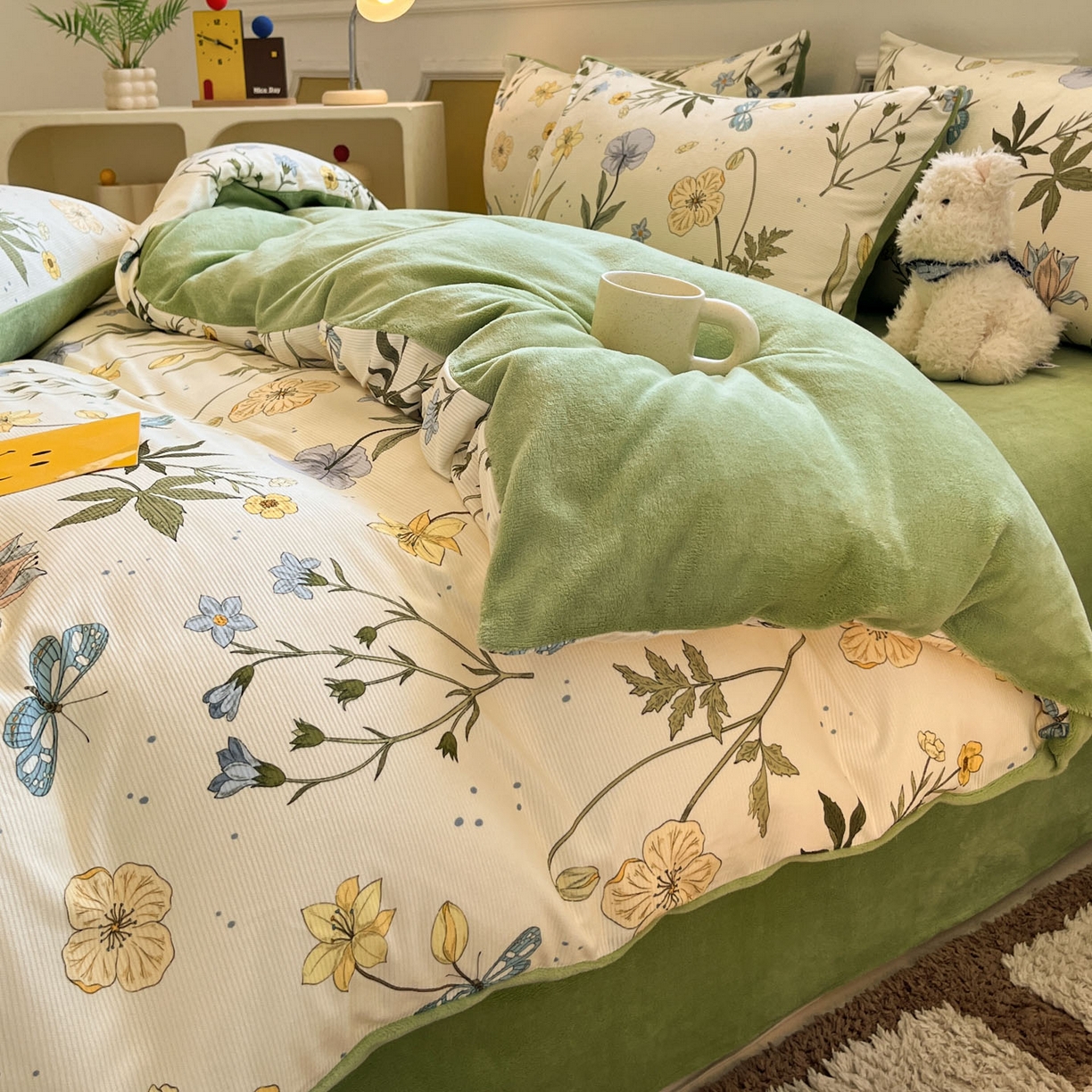 91家纺网 家纺一手货源 找家纺 羚羊语家纺 2025新款灯芯绒 温暖颂系列-印花牛奶绒四件套高克重简约卡通花卉提花加厚保暖床单床笠三件套（买家秀请联系客服!） 温暖颂-漫野春息