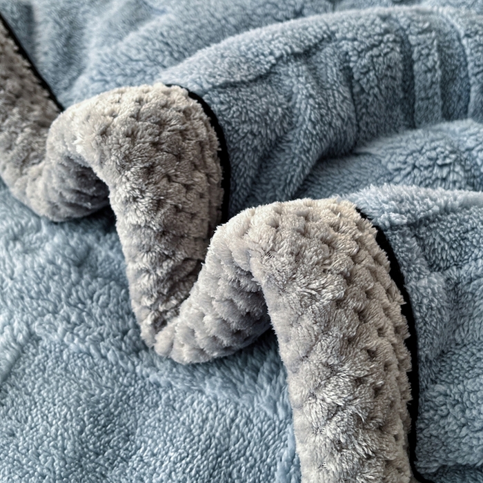 91家纺网 家纺一手货源 找家纺 欧邦 2025新款包边舒棉绒双面绒毛毯-格调系列 格调-觅蓝