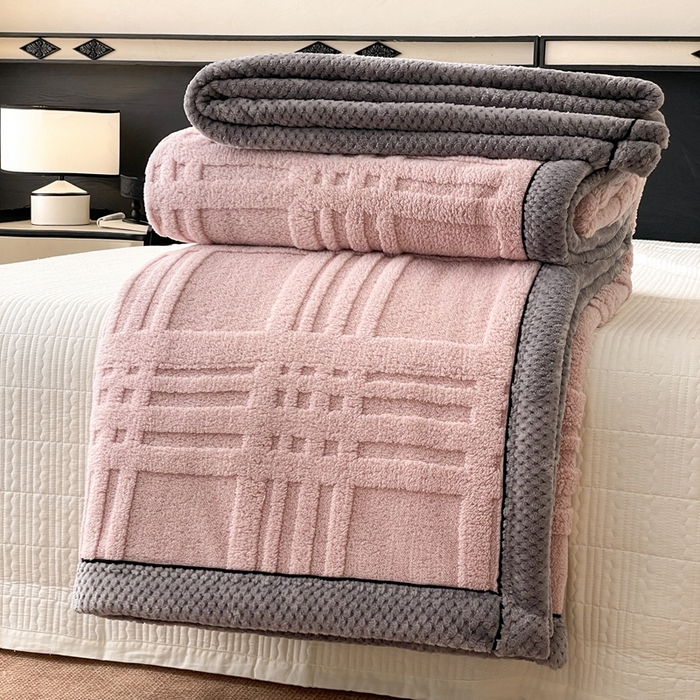 91家纺网 家纺一手货源 找家纺 欧邦 2025新款包边舒棉绒双面绒毛毯-格调系列 格调-蜜粉