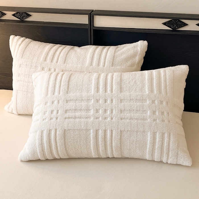 91家纺网 家纺一手货源 找家纺 欧邦 2025新款包边舒棉绒双面绒毛毯-格调系列 格调-霜白