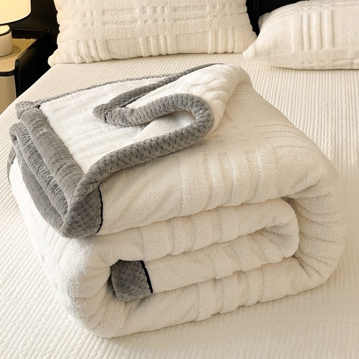 91家纺网 家纺一手货源 找家纺 欧邦 2025新款包边舒棉绒双面绒毛毯-格调系列 格调-霜白