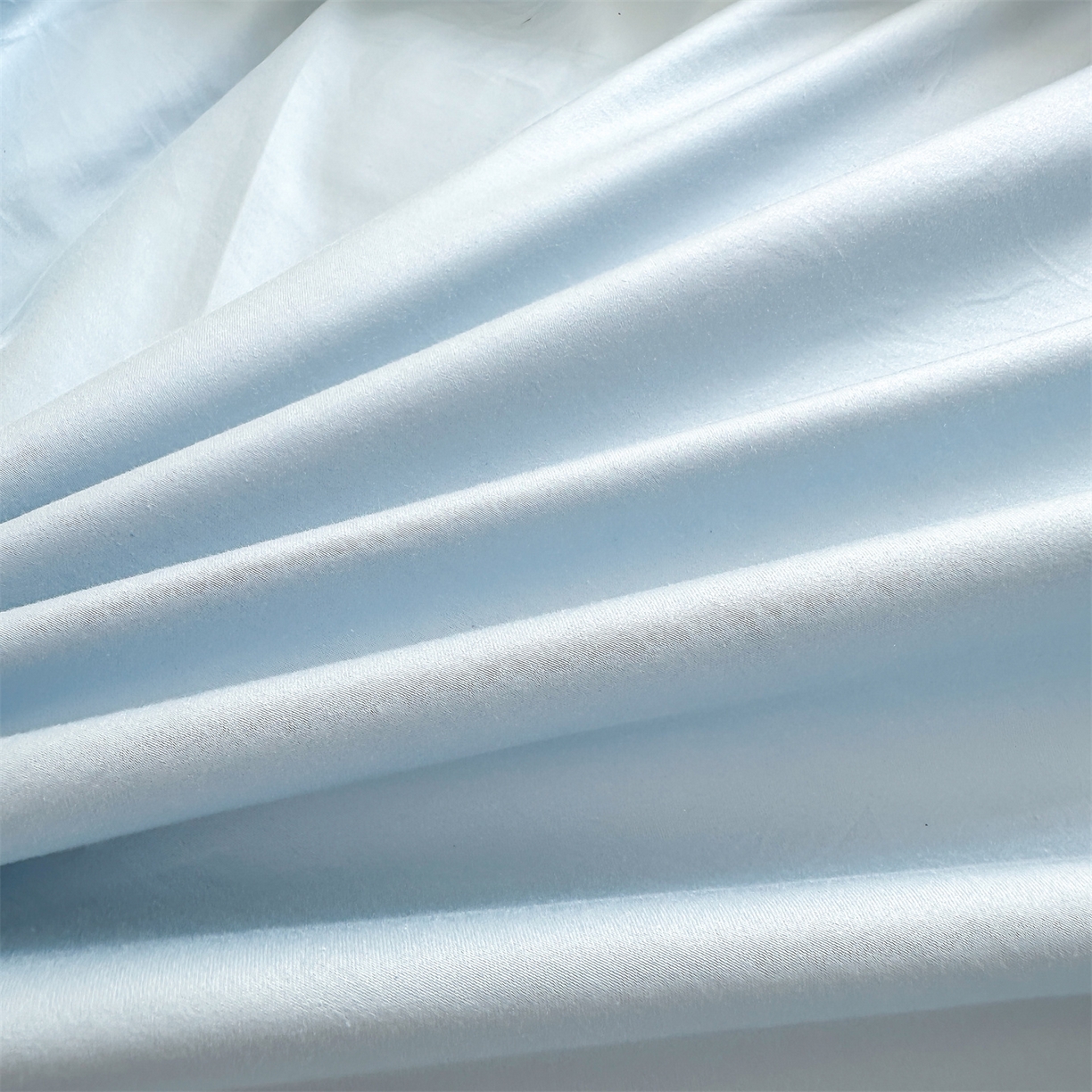 91家纺网 家纺一手货源 找家纺 宜凡家纺 2025新款长绒棉绣花夹棉床裙四件套--天鹅之吻系列 天鹅之吻-蔚蓝