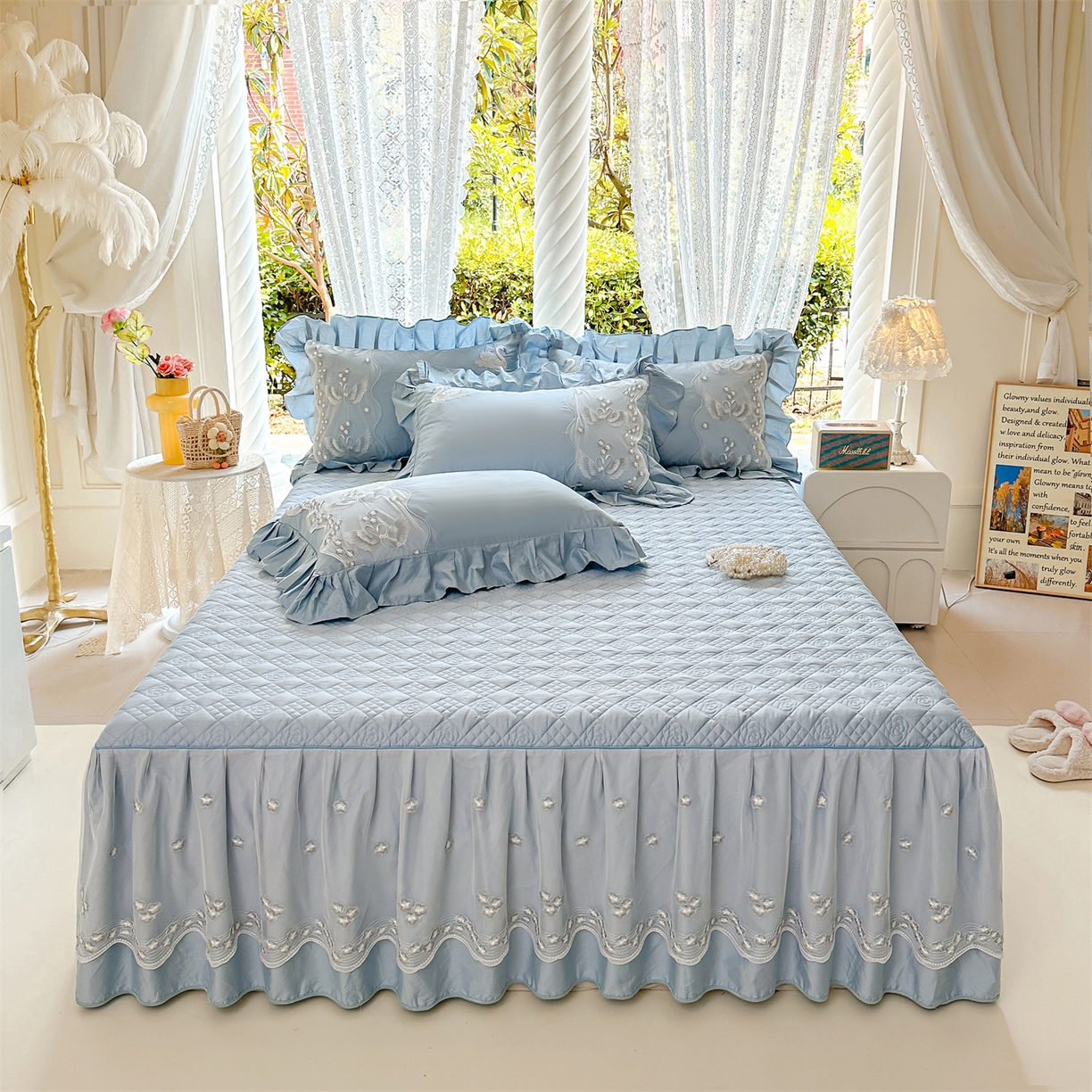 91家纺网 家纺一手货源 找家纺 宜凡家纺 2025新款长绒棉绣花夹棉床裙四件套--天鹅之吻系列 天鹅之吻-蔚蓝