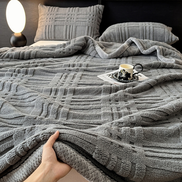 91家纺网 家纺一手货源 找家纺 欧邦 2025新款包边舒棉绒双面绒毛毯-格调系列 格调-雅灰