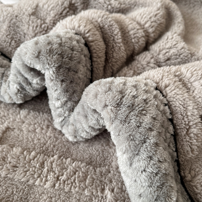 91家纺网 家纺一手货源 找家纺 欧邦 2025新款包边舒棉绒双面绒毛毯-格调系列 格调-中灰