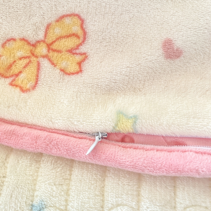 91家纺网 家纺一手货源 找家纺 梦可莱家居 2025秋冬新品豆豆绒床盖大花边四件套 彩色蝴蝶结