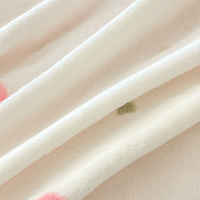 91家纺网 家纺一手货源 找家纺 梦可莱家居 2025秋冬新品豆豆绒床盖大花边四件套 多拉拉