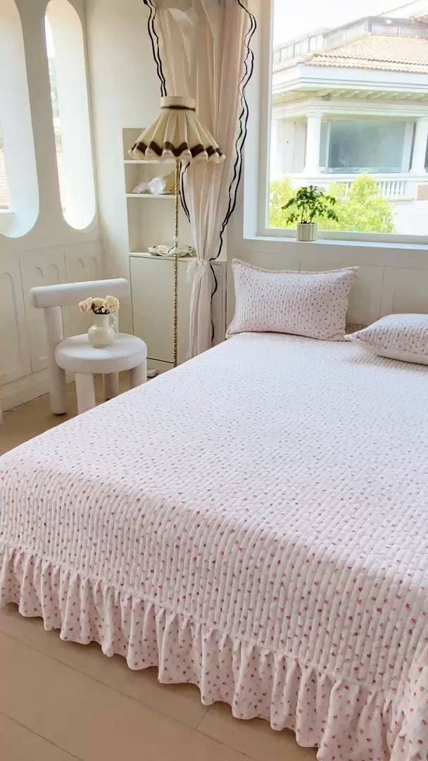 91家纺网 家纺一手货源 找家纺 梦可莱家居 2025秋冬新品豆豆绒床盖大花边四件套 丽莎