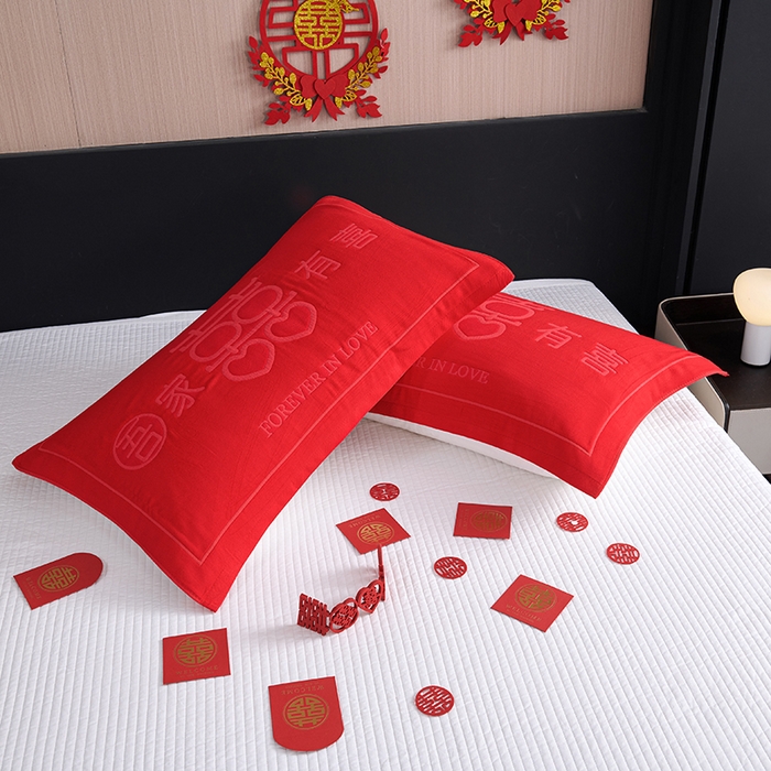 91家纺网 家纺一手货源 找家纺 （总）棠薇家纺 2025新款全棉大红婚庆枕巾红色结婚全棉纱布枕巾盖巾垫巾