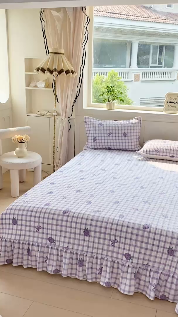 91家纺网 家纺一手货源 找家纺 梦可莱家居 2025秋冬新品豆豆绒床盖大花边四件套 紫草莓