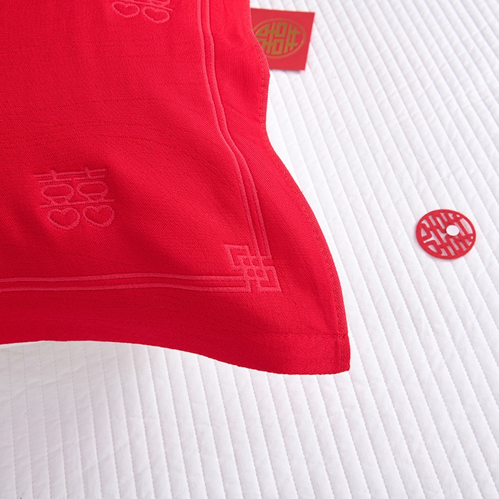 91家纺网 家纺一手货源 找家纺 棠薇家纺 2025新款全棉大红婚庆枕巾红色结婚全棉纱布枕巾盖巾垫巾 百年好合