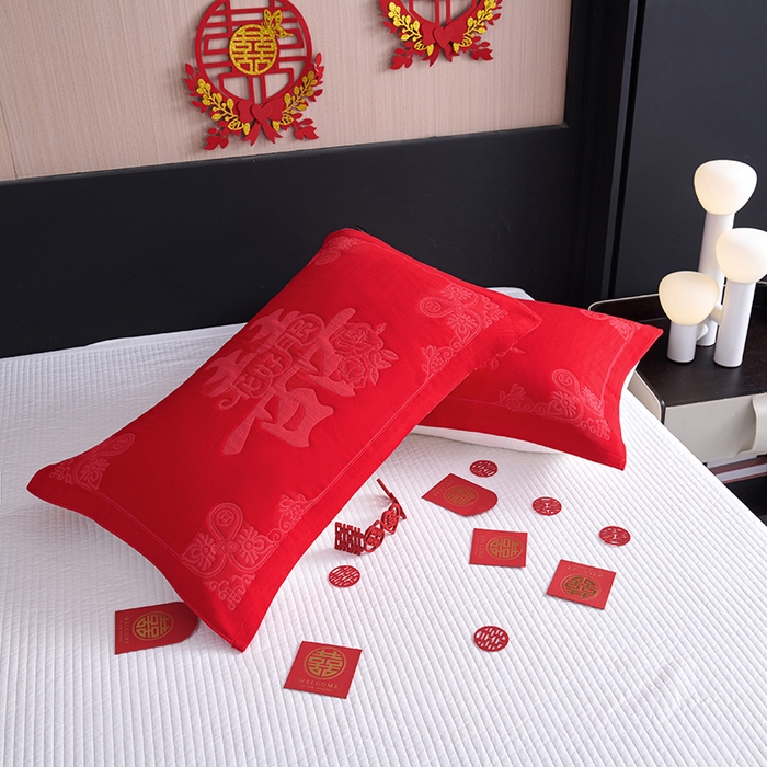 91家纺网 家纺一手货源 找家纺 棠薇家纺 2025新款全棉大红婚庆枕巾红色结婚全棉纱布枕巾盖巾垫巾 花好月圆