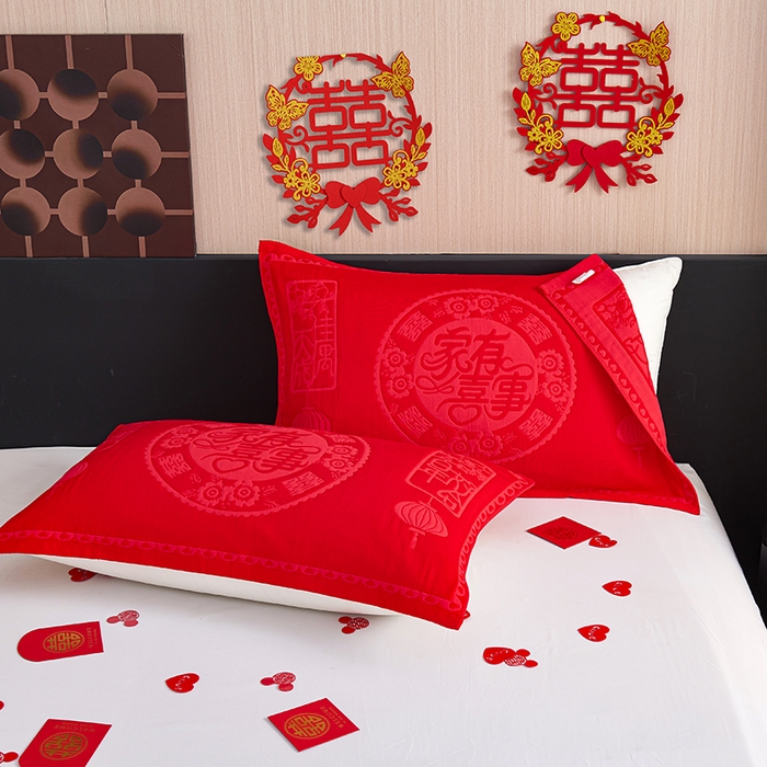 91家纺网 家纺一手货源 找家纺 棠薇家纺 2025新款全棉大红婚庆枕巾红色结婚全棉纱布枕巾盖巾垫巾 家有喜事