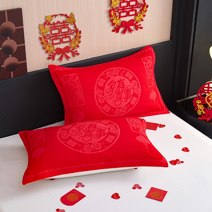 91家纺网 家纺一手货源 找家纺 棠薇家纺 2025新款全棉大红婚庆枕巾红色结婚全棉纱布枕巾盖巾垫巾 家有喜事