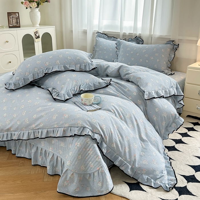 91家纺网 家纺一手货源 找家纺 （总）梦可莱家居 2025秋冬新款法式小黑边木棉云感皱皱纱四件套床盖款