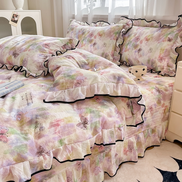 91家纺网 家纺一手货源 找家纺 梦可莱家居 2025秋冬新款法式小黑边木棉云感皱皱纱四件套床盖款 小黑边-彩绘蝴蝶