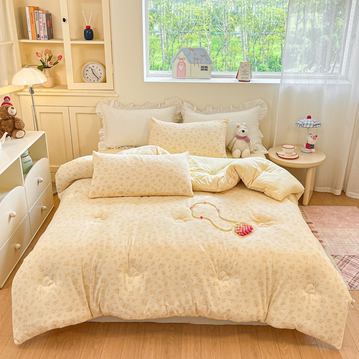 91家纺网 家纺一手货源 找家纺 大彩家居 2025新款水洗皱皱纱大豆被春秋被冬被 花海