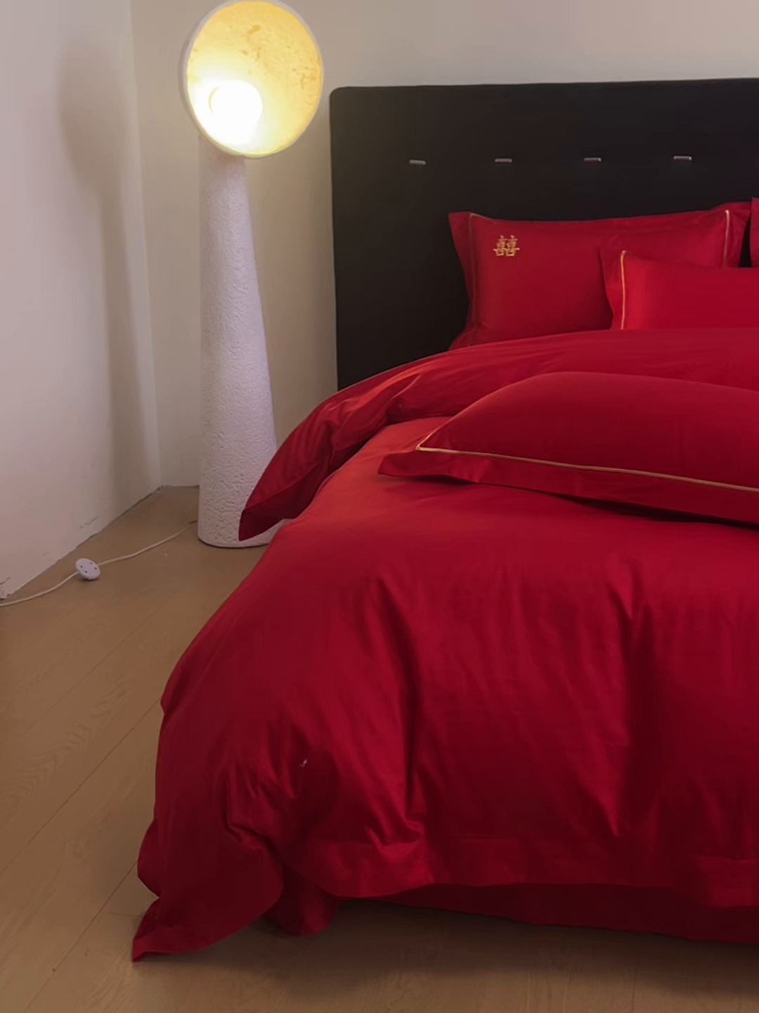 91家纺网 家纺一手货源 找家纺 （总）欧乐蒂-2025新款-亲肤棉简约刺绣四件套