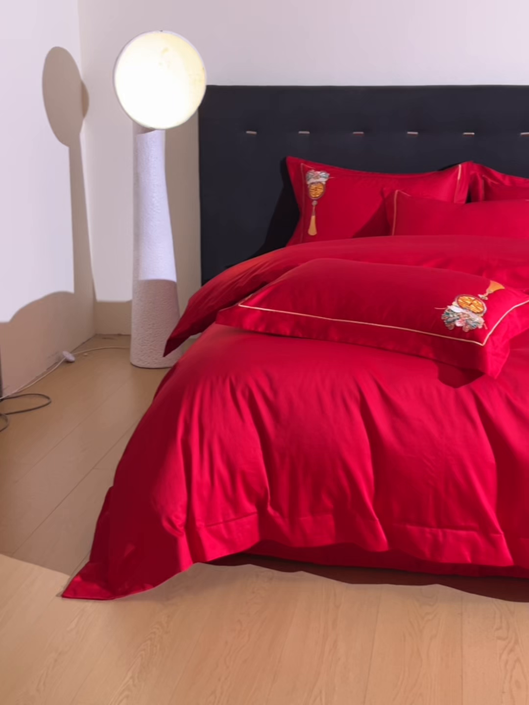 91家纺网 家纺一手货源 找家纺 （总）欧乐蒂-2025新款-亲肤棉简约刺绣四件套