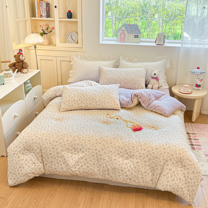 91家纺网 家纺一手货源 找家纺 大彩家居 2025新款水洗皱皱纱大豆被春秋被冬被 花丛小兔