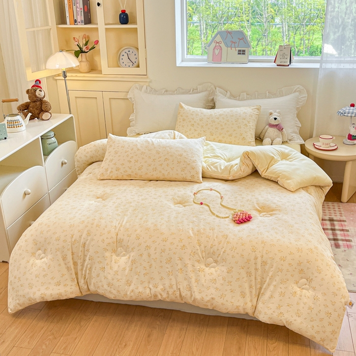 91家纺网 家纺一手货源 找家纺 大彩家居 2025新款水洗皱皱纱大豆被春秋被冬被 花海