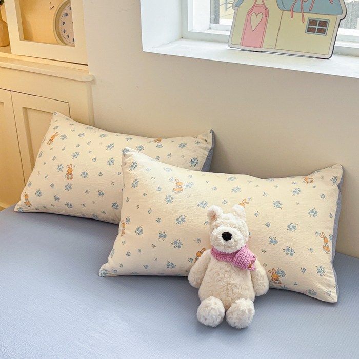 91家纺网 家纺一手货源 找家纺 大彩家居 2025新款水洗皱皱纱大豆被春秋被冬被 蓝小兔