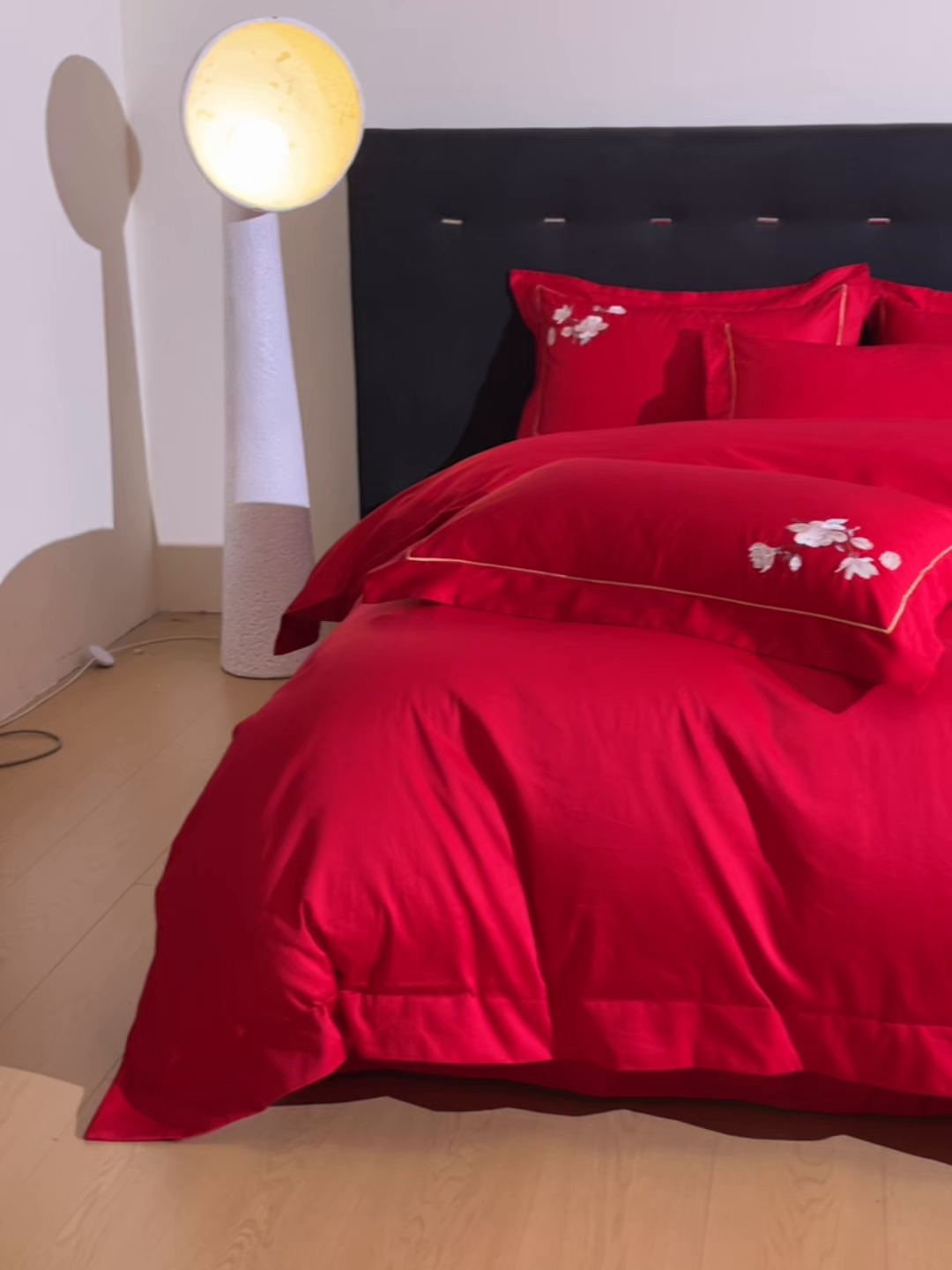 91家纺网 家纺一手货源 找家纺 （总）欧乐蒂-2025新款-亲肤棉简约刺绣四件套