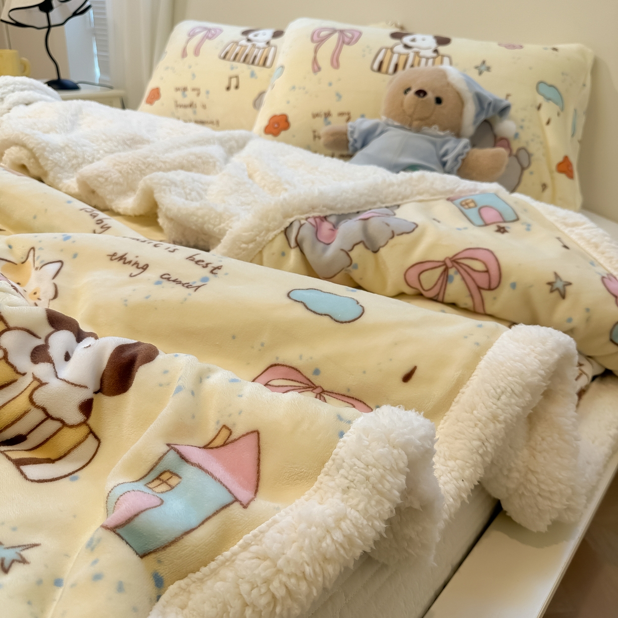 91家纺网 家纺一手货源 找家纺 盼季家纺 2025新款日韩奶油风羊羔绒+牛奶绒可爱卡通毛毯沙发毯盖毯 羊羔绒毛毯-动物音乐会