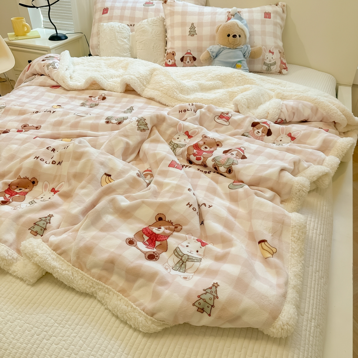 91家纺网 家纺一手货源 找家纺 盼季家纺 2025新款日韩奶油风羊羔绒+牛奶绒可爱卡通毛毯沙发毯盖毯 羊羔绒毛毯-格格动物会