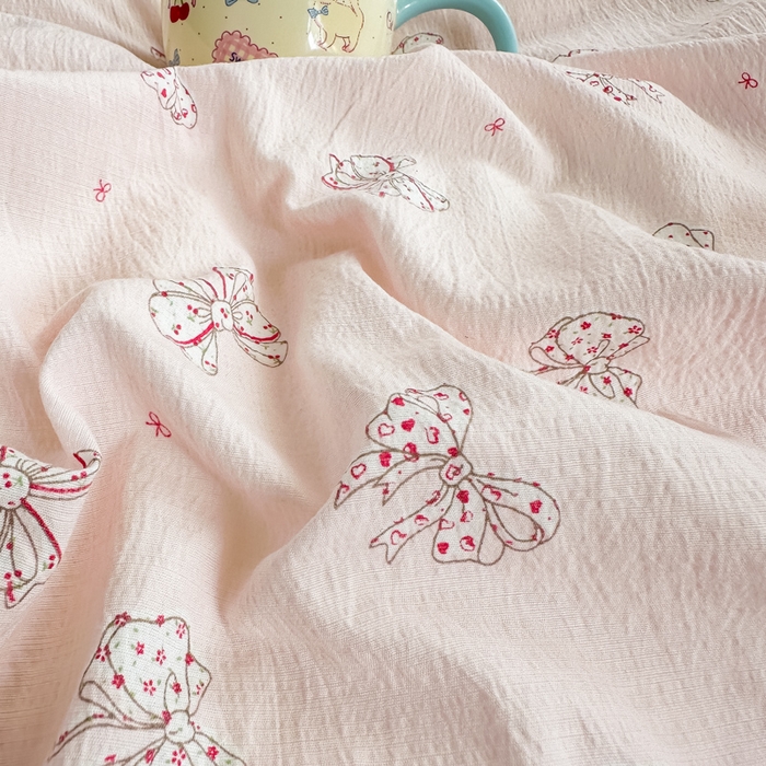 91家纺网 家纺一手货源 找家纺 梦可莱家居 2025秋冬新款法式小黑边木棉云感皱皱纱四件套床盖款 小黑边-蝴蝶结