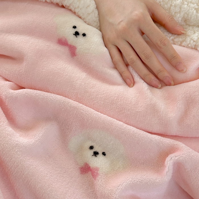 91家纺网 家纺一手货源 找家纺 贝扬思家纺 2025新款秋冬可爱系牛奶绒羊羔绒多功能毛毯奶盖系列 奶盖-可爱狗头粉