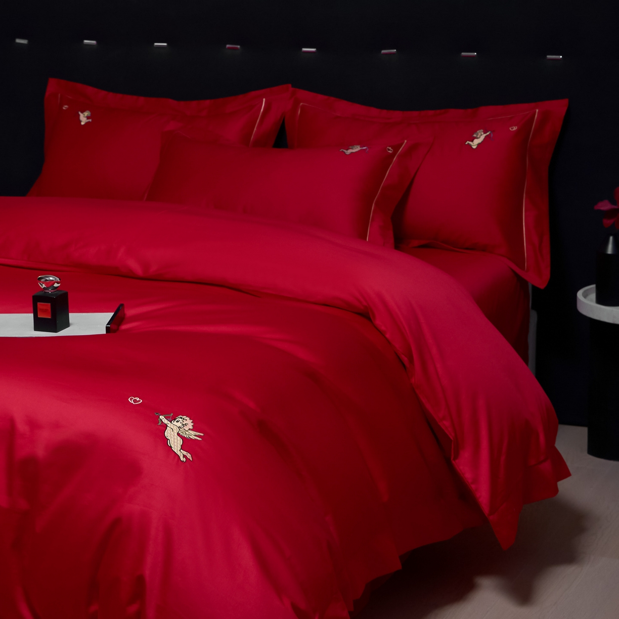 91家纺网 家纺一手货源 找家纺 欧乐蒂-2025新款-亲肤棉简约刺绣四件套 丘比特