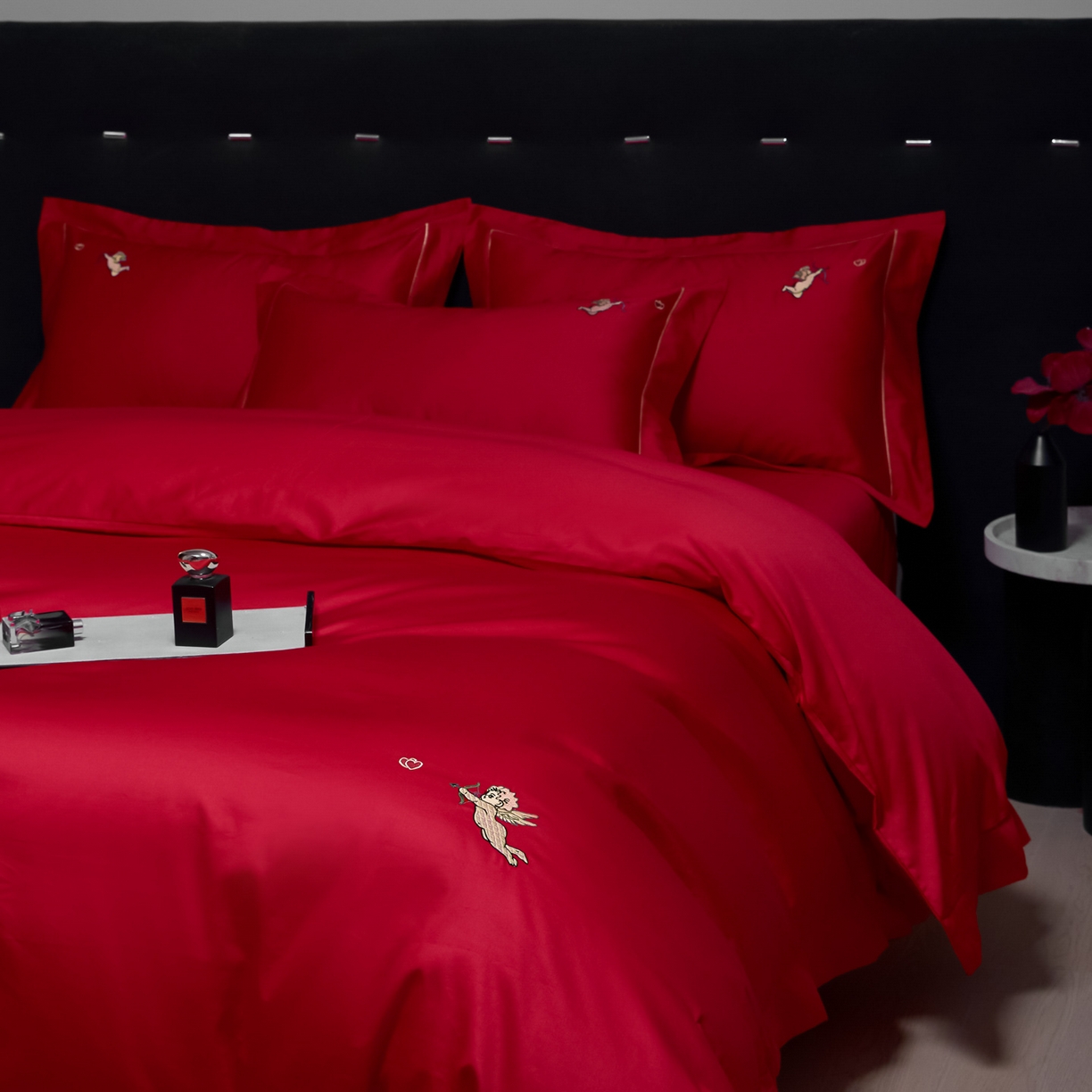 91家纺网 家纺一手货源 找家纺 欧乐蒂-2025新款-亲肤棉简约刺绣四件套 丘比特