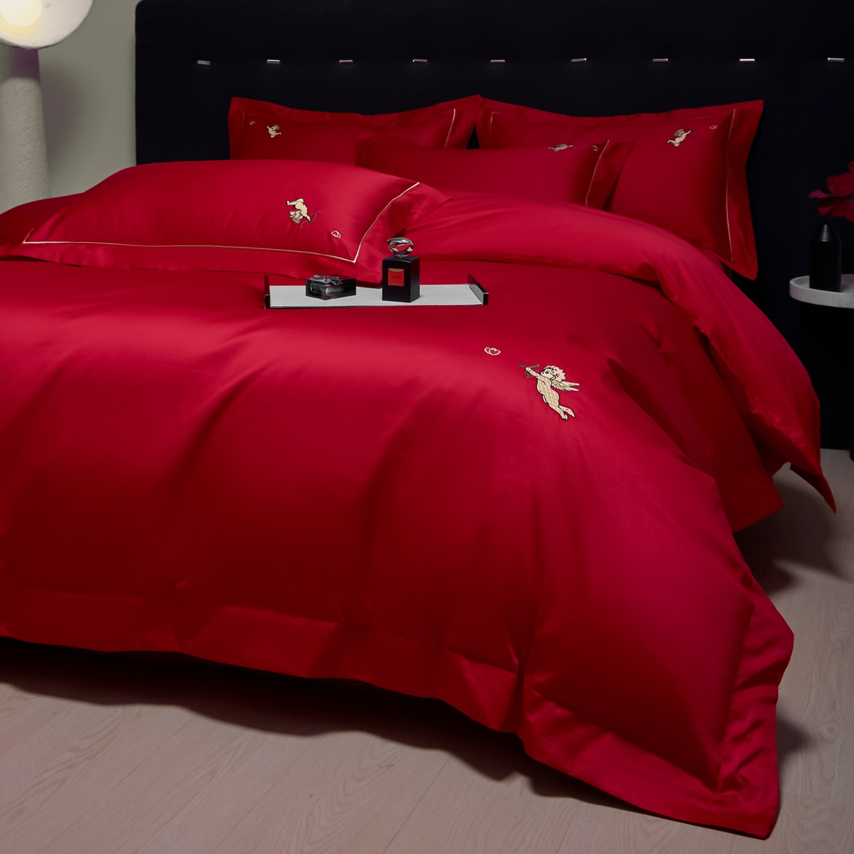 91家纺网 家纺一手货源 找家纺 欧乐蒂-2025新款-亲肤棉简约刺绣四件套 丘比特