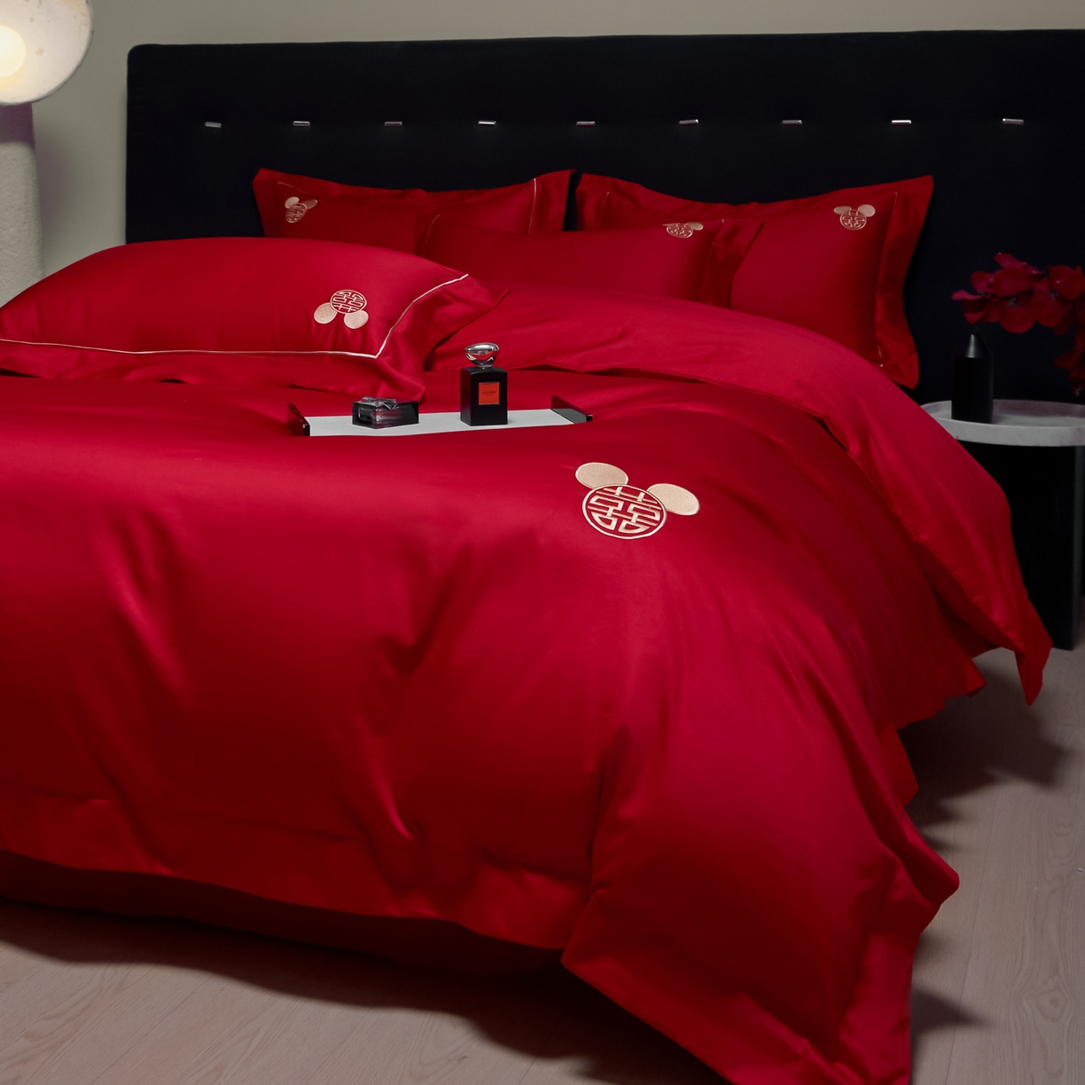 91家纺网 家纺一手货源 找家纺 欧乐蒂-2025新款-亲肤棉简约刺绣四件套 米琦