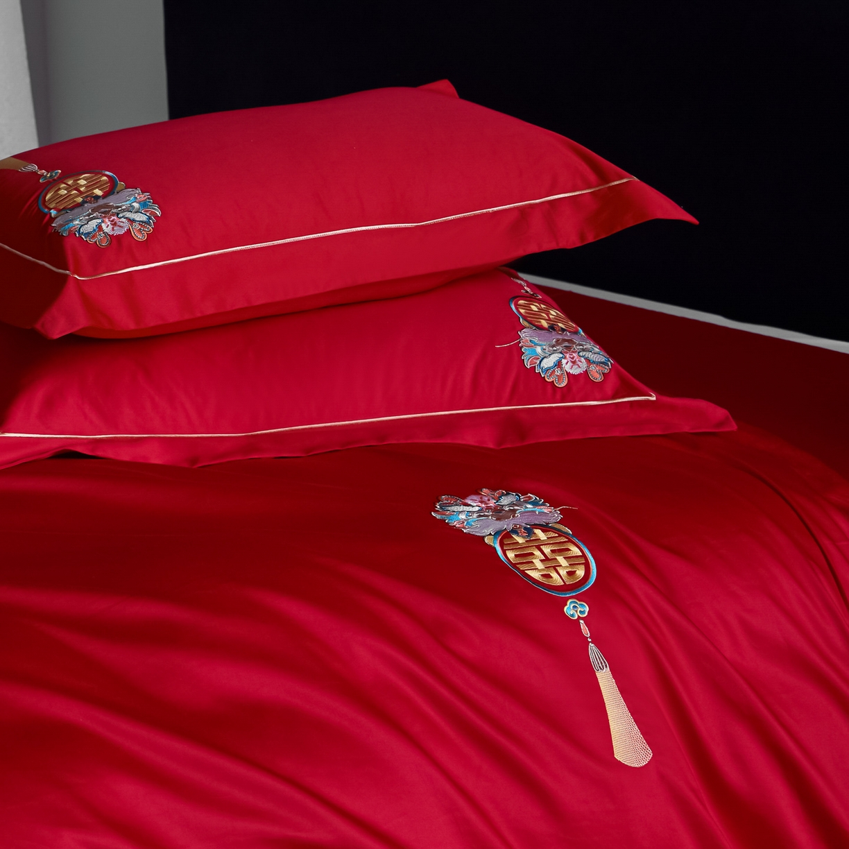 91家纺网 家纺一手货源 找家纺 欧乐蒂-2025新款-亲肤棉简约刺绣四件套 祥瑞