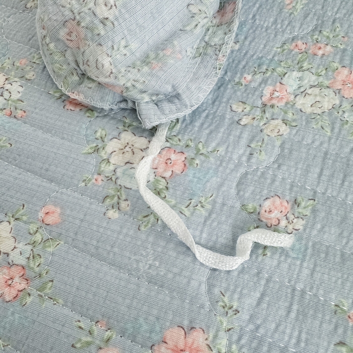 91家纺网 家纺一手货源 找家纺 梦可莱家居 2025秋冬新款法式小黑边木棉云感皱皱纱四件套床盖款 小黑边-兰亭