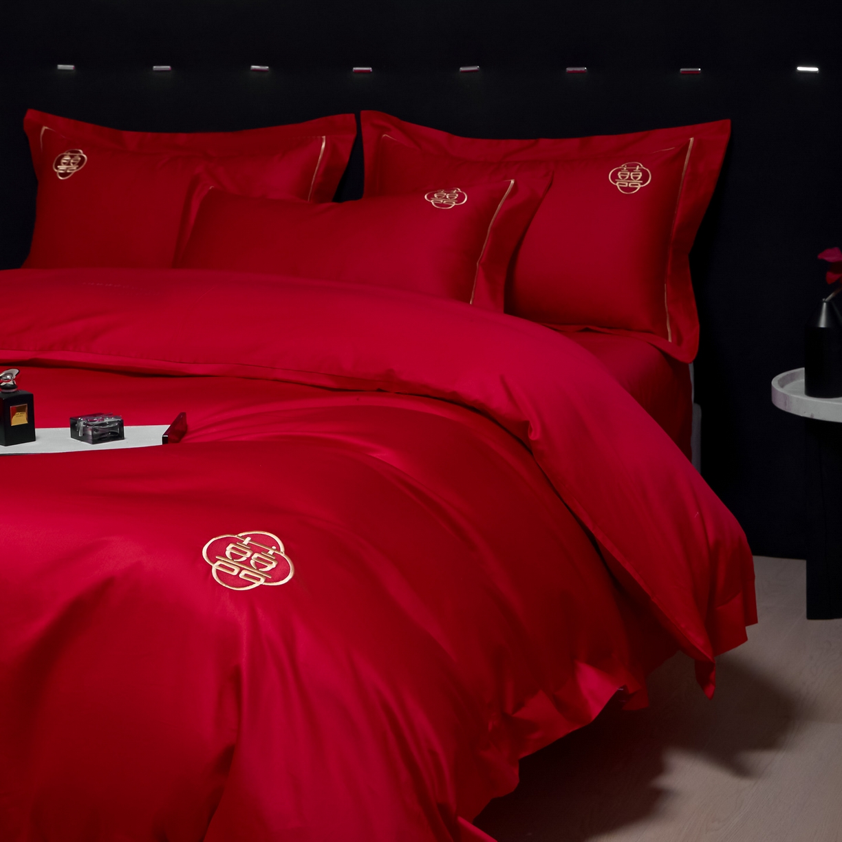 91家纺网 家纺一手货源 找家纺 欧乐蒂-2025新款-亲肤棉简约刺绣四件套 永恒