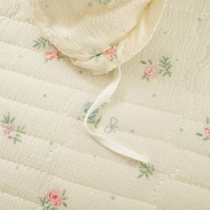 91家纺网 家纺一手货源 找家纺 梦可莱家居 2025秋冬新款法式小黑边木棉云感皱皱纱四件套床盖款 小黑边-清晰