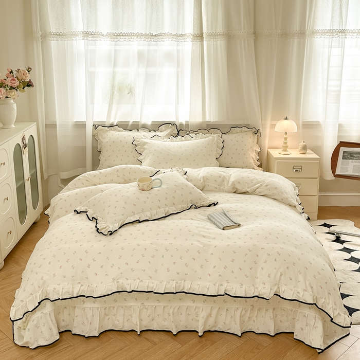 91家纺网 家纺一手货源 找家纺 梦可莱家居 2025秋冬新款法式小黑边木棉云感皱皱纱四件套床盖款 小黑边-清晰