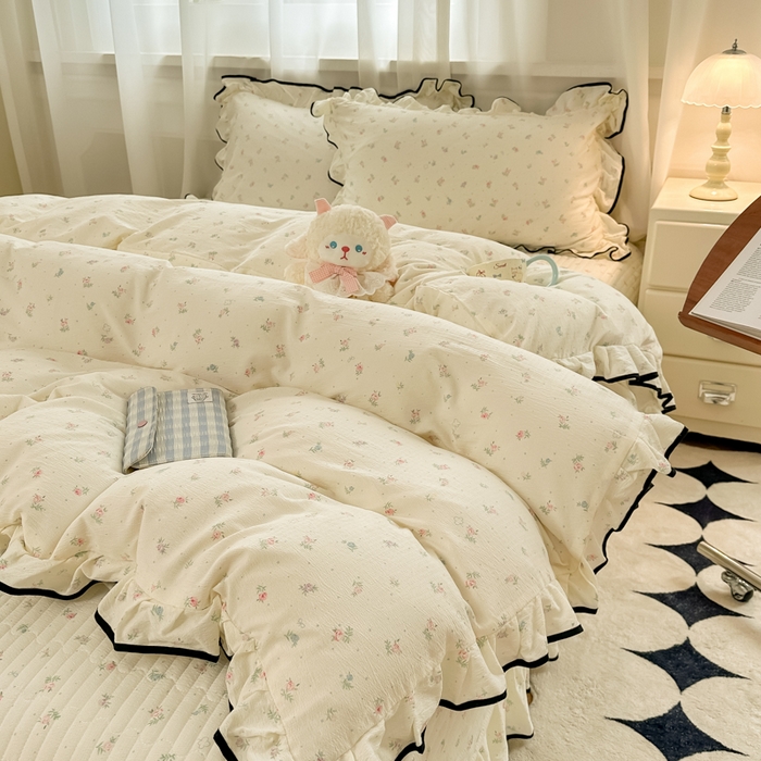 91家纺网 家纺一手货源 找家纺 梦可莱家居 2025秋冬新款法式小黑边木棉云感皱皱纱四件套床盖款 小黑边-清晰