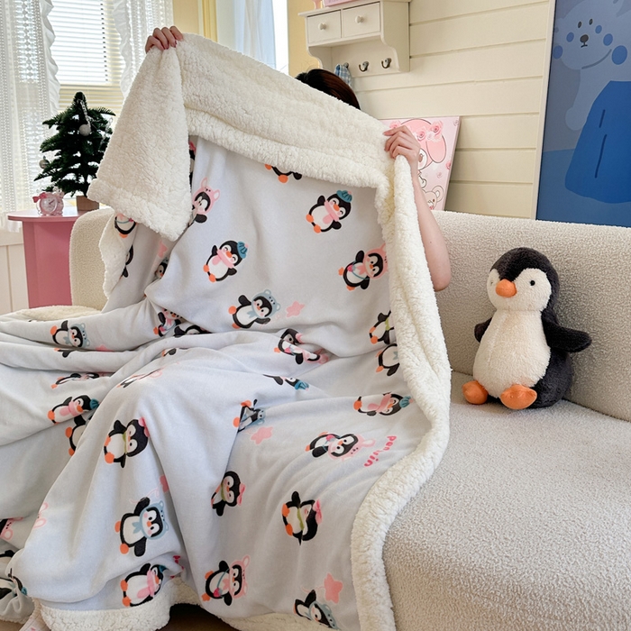 贝扬思家纺 2025新款秋冬可爱系牛奶绒羊羔绒多功能毛毯奶盖系列 奶盖-QQ企鹅