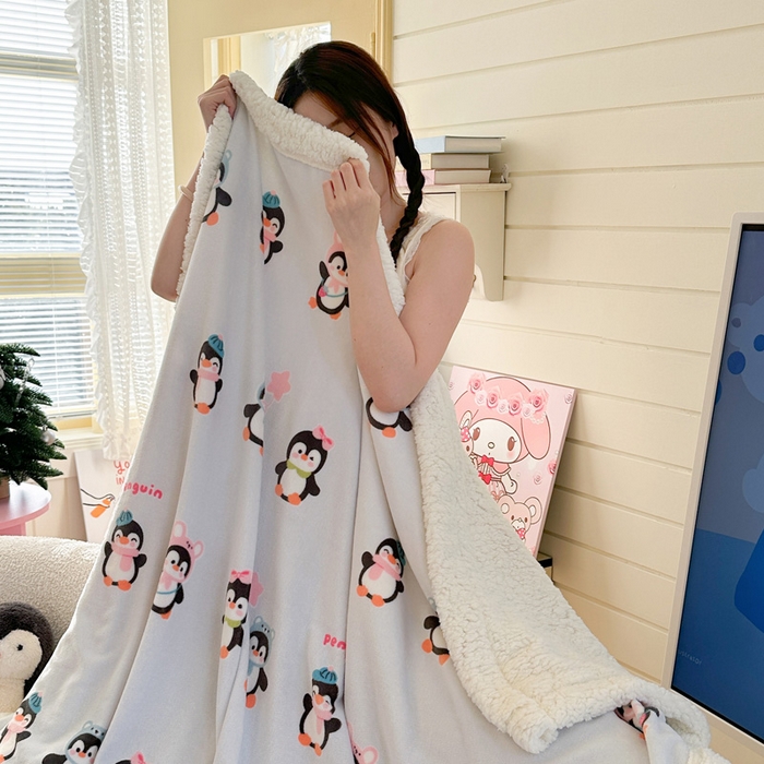 91家纺网 家纺一手货源 找家纺 贝扬思家纺 2025新款秋冬可爱系牛奶绒羊羔绒多功能毛毯奶盖系列 奶盖-QQ企鹅