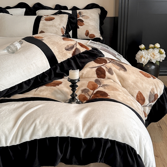 91家纺网 家纺一手货源 找家纺 （总）子曰 2025新款A类法式轻奢赫本风兔绒牛奶绒四件套美拉德系