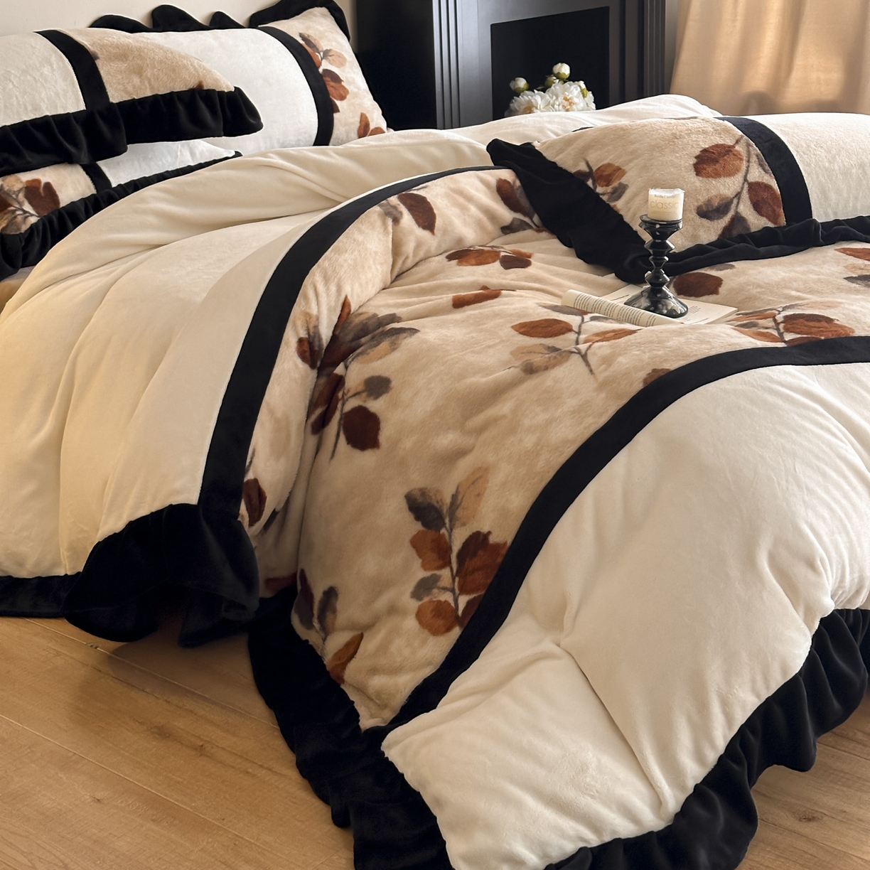 91家纺网 家纺一手货源 找家纺 （总）子曰 2025新款A类法式轻奢赫本风兔绒牛奶绒四件套美拉德系