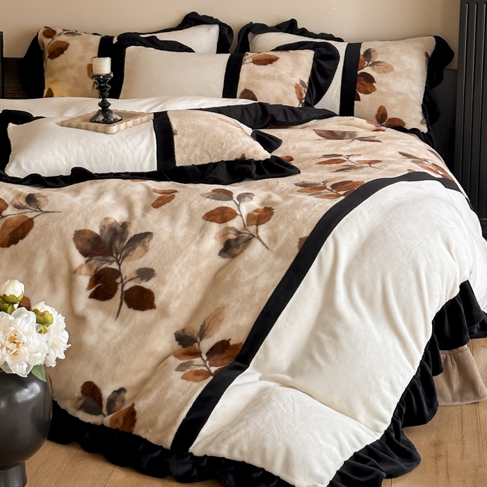 91家纺网 家纺一手货源 找家纺 子曰 2025新款A类法式轻奢赫本风兔绒牛奶绒四件套美拉德系 法式-曼丽