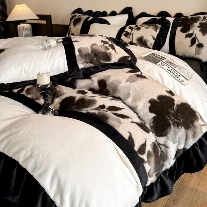 91家纺网 家纺一手货源 找家纺 子曰 2025新款A类法式轻奢赫本风兔绒牛奶绒四件套美拉德系 法式-莫奈